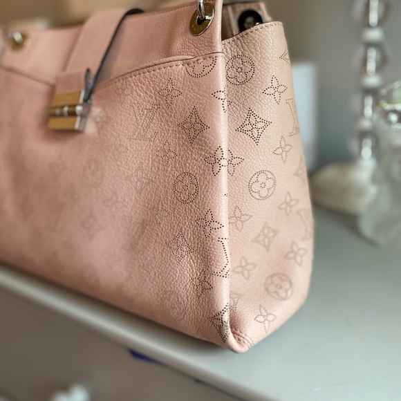 Louis Vuitton 🌸Magnolia Sevres Mahina bag🌸 - Picture 7 of 10